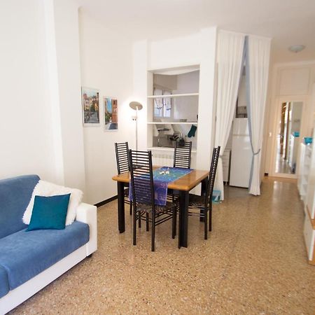 Grande Bilocale Con Giardino E Posto Auto Privato Comodo Al Mare Варацце Экстерьер фото